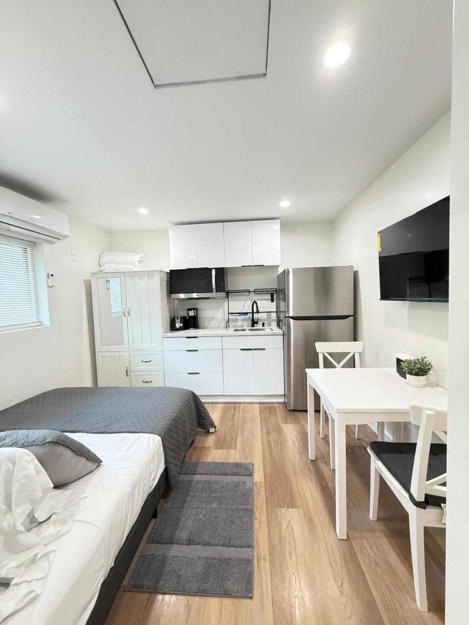 Modern Studio Stylish &Cozy Ieft Unit Los Angeles Bagian luar foto