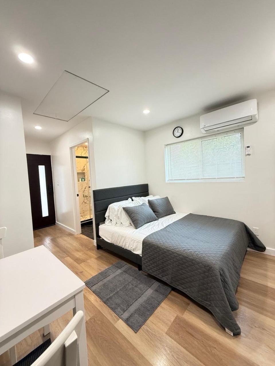 Modern Studio Stylish &Cozy Ieft Unit Los Angeles Bagian luar foto